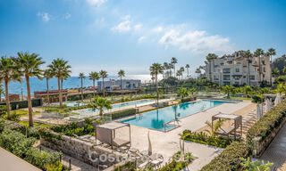 Luxe appartement te koop, in een luxueus strandcomplex op de New Golden Mile tussen Marbella en Estepona 773576 