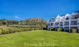 Luxueus, 3-slaapkamer appartement te koop met enorme tuin in Benahavis - Marbella 773678 