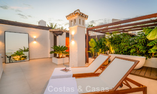 Instapklaar luxe penthouse te koop in een vooraanstaand strandresort op loopafstand van Estepona centrum 773745 