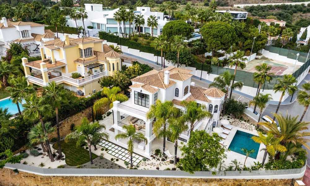 Instapklare luxevilla met een eigentijdse Andalusische bouwstijl te koop in Nueva Andalucia’s golfvallei, Marbella 773856