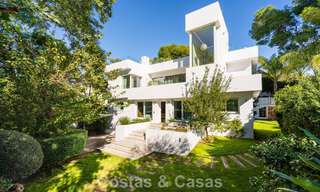 Moderne luxevilla met apart gastenverblijf en privacy te koop in Nueva Andalucia, Marbella 774067 