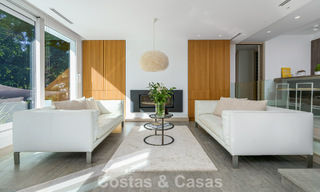 Moderne luxevilla met apart gastenverblijf en privacy te koop in Nueva Andalucia, Marbella 774091 