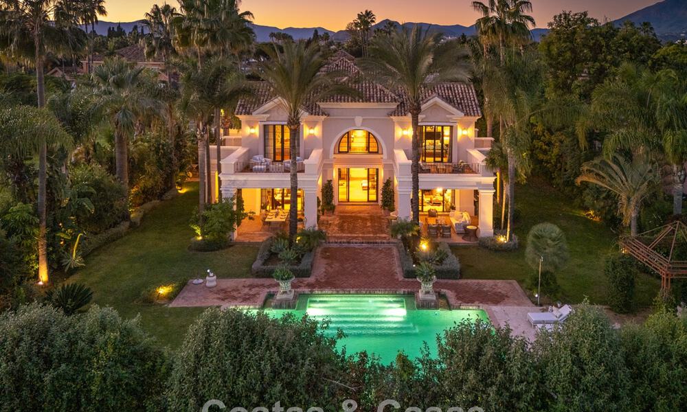 Indrukwekkende luxueuze villa te koop in een prestigieuze urbanisatie op loopafstand van het strand in Guadalmina Baja, Marbella 773939