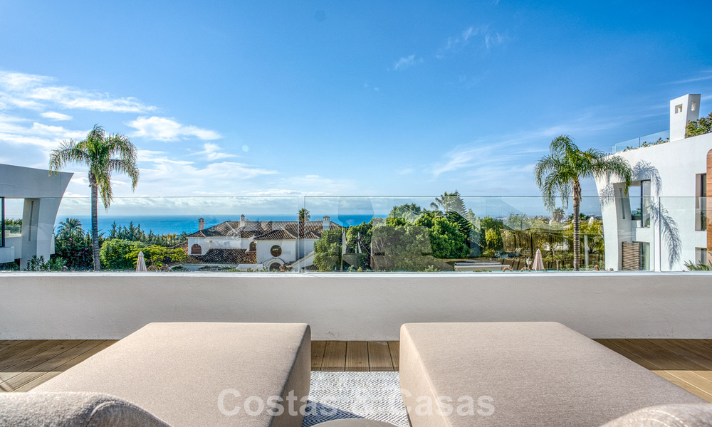 Luxueus duplex appartement te koop met zeezicht in een hoogstaand Sierra Blanca complex op Marbella’s Golden Mile 774602