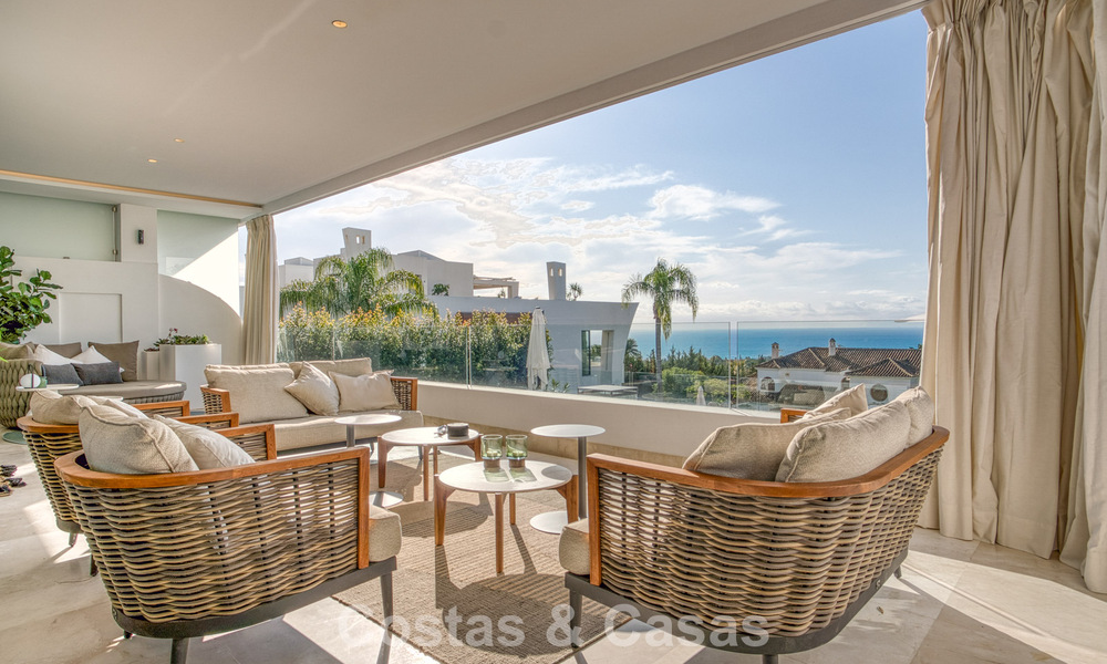 Luxueus duplex appartement te koop met zeezicht in een hoogstaand Sierra Blanca complex op Marbella’s Golden Mile 774607