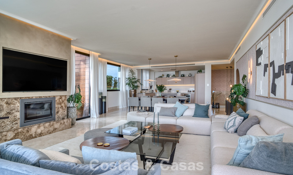 Luxueus duplex appartement te koop met zeezicht in een hoogstaand Sierra Blanca complex op Marbella’s Golden Mile 774613