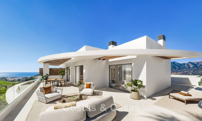 Moderne appartementen met panoramisch zeezicht te koop in een golfgebied in Mijas Costa, Costa del Sol 794787