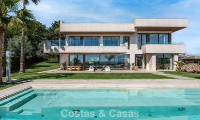 Moderne luxevilla met adembenemend zeezicht te koop vlakbij Malaga West, Costa del Sol 799445