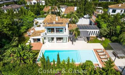 Moderne luxevilla met verwarmd zwembad te koop in La Brisas, Nueva Andalucia, Marbella 801996